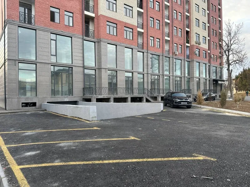 Продаётся нежилое помещение Новостройка Юнусабадский район 8-квартал — фото 1
