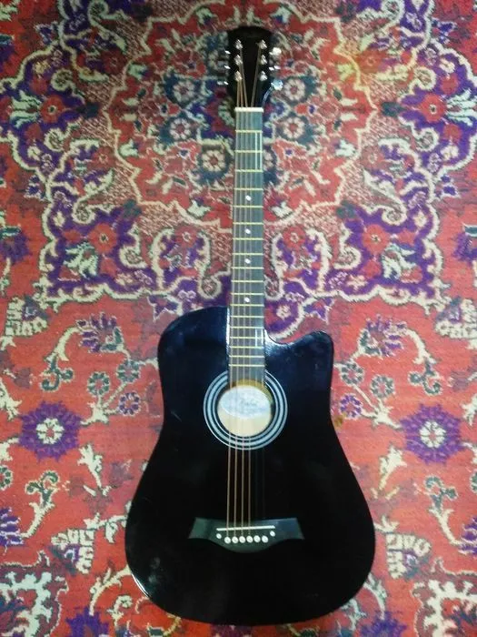 Gitara va musiqa asboblarini restavratsiya qilish va ta’mirlash 2 Gitara va musiqa asboblarini restavratsiya qilish va ta’mirlash 2