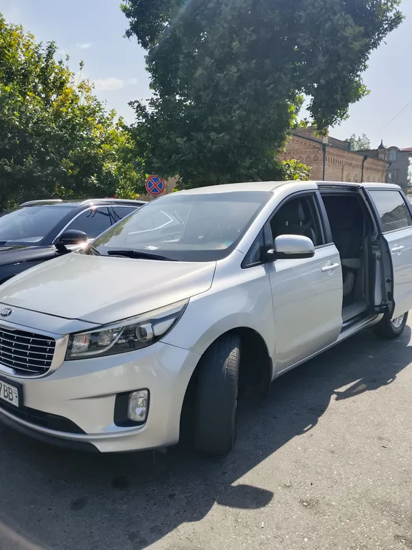 кия карнивал сотилади 4
