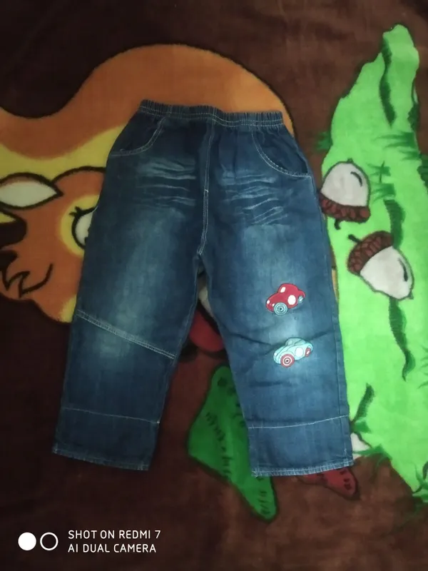 4, 5, 6 yoshli o‘g‘il bolalar uchun shimlar, yaxshi holatda, tukli va tuk-sizlari bor 1 4, 5, 6 yoshli o‘g‘il bolalar uchun shimlar, yaxshi holatda, tukli va tuk-sizlari bor 1