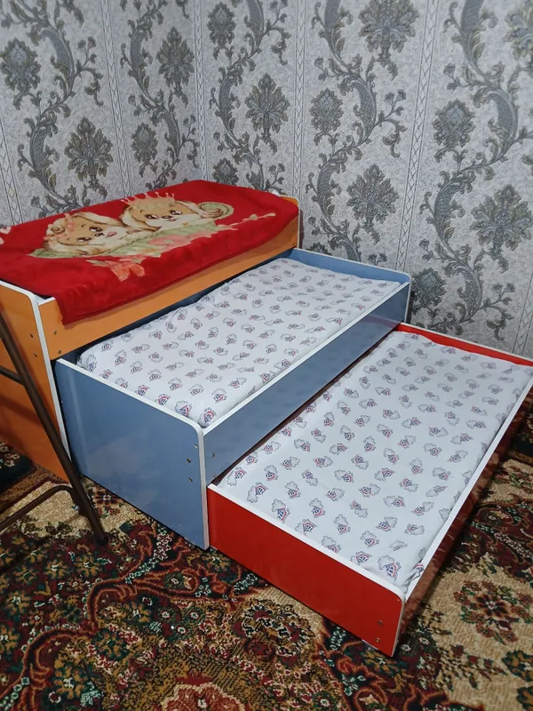 болалар краватчаси 3тали,холати янги