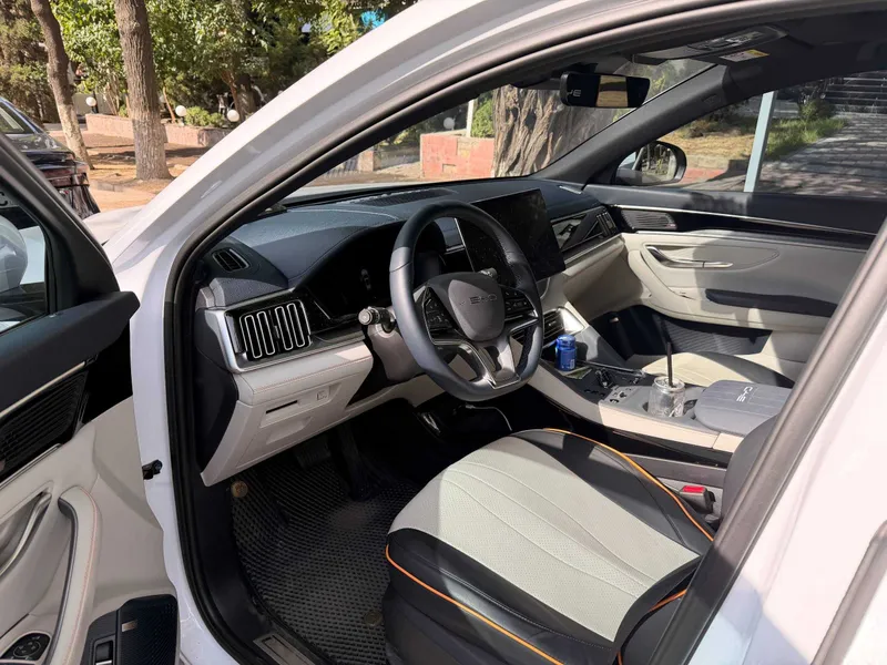BYD Song Plus Champion Dm-i 150km Flagship 5 BYD Song Plus Champion Dm-i 150km Flagship 5