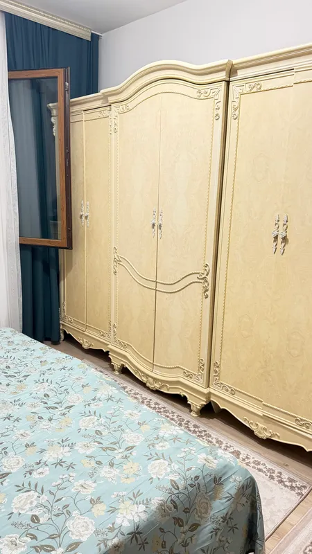 Продаётся мебель, ковёр в подарок 1