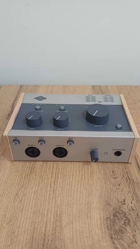 UNIVERSAL AUDIO Volt 276 USB Audio Interface