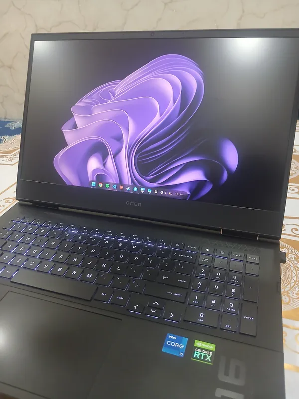 HP OMEN 16 RTX 3050 Ti i5-11400H 16/512GB srochniy