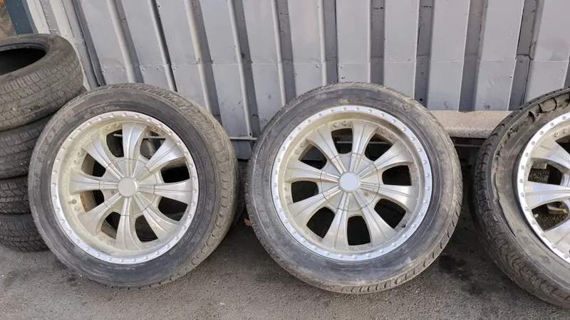 TOYOTA 20 ли диска 2тасида балони бор — фото 3