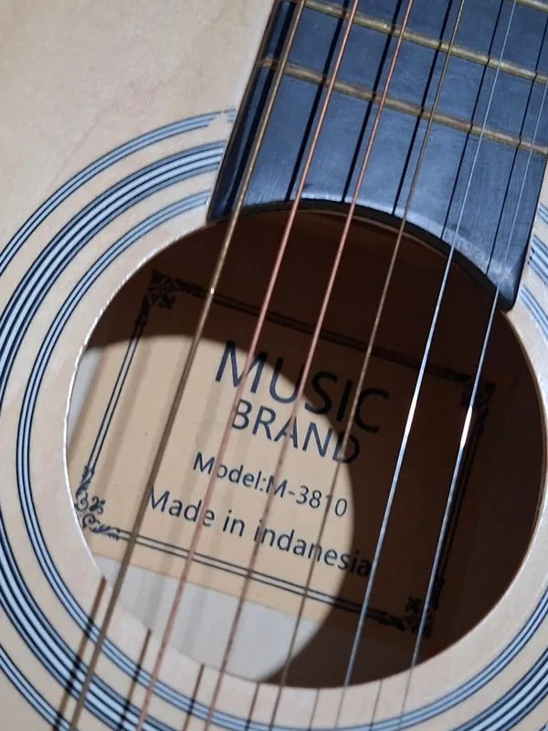 Gitara Akustika 3