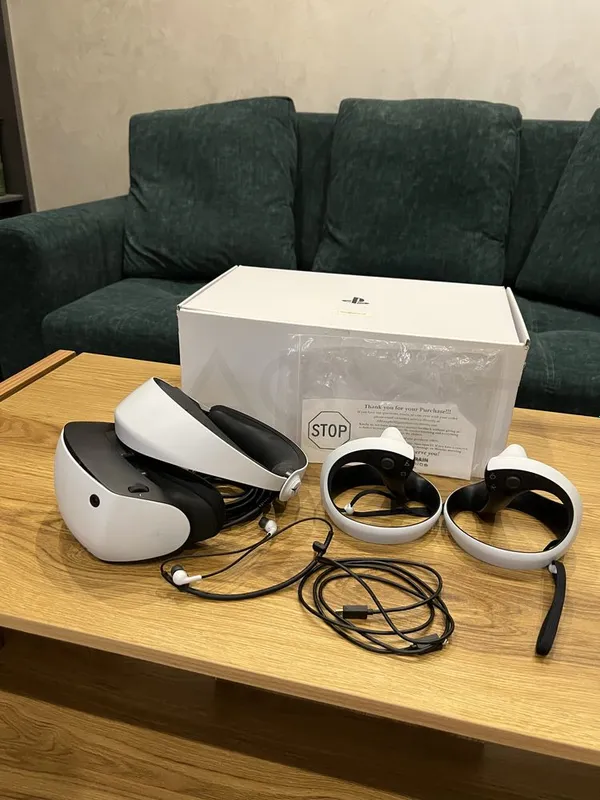 Продаю PlayStation VR2 (PS VR2) в идеальном состоянии. 1