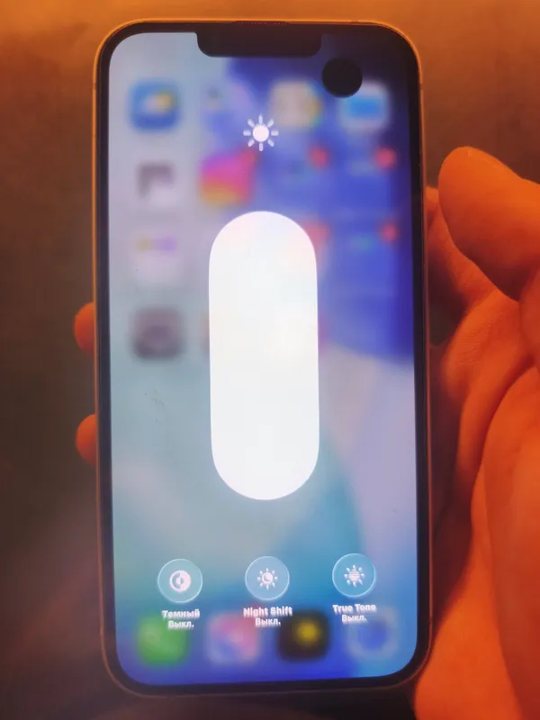 iPhone 13 6