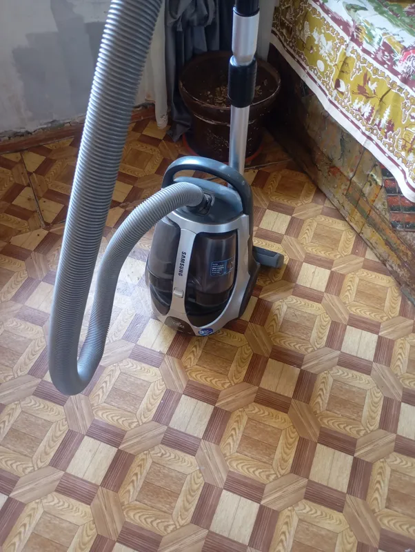продам не дорого пылесос