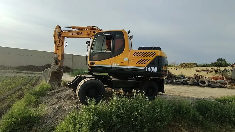 Hyundai 140 ekskavator 1