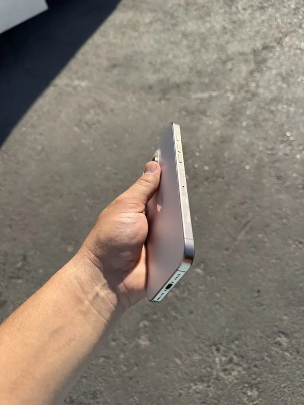 Iphone 16pro max — фото 2
