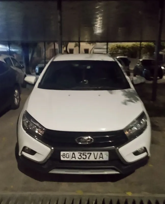 Срочно продаётся Lada SW Cross 3 Срочно продаётся Lada SW Cross 3