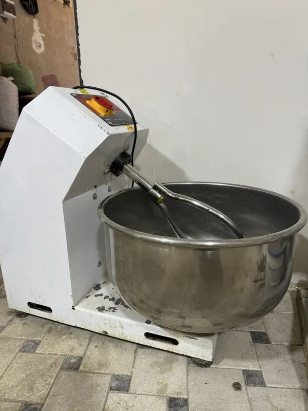 Тестомешалка 25 кг 4 Тестомешалка 25 кг 4