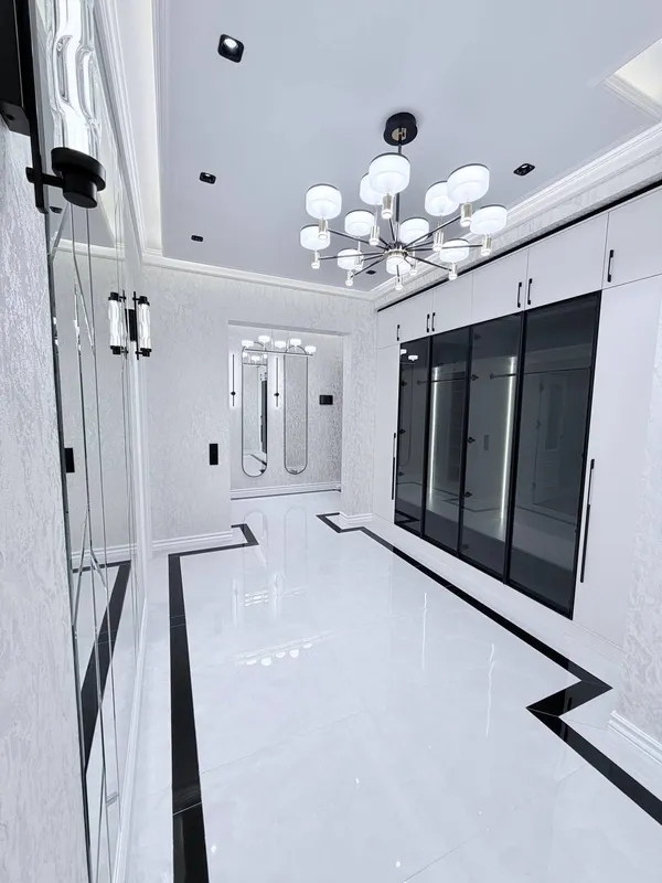 Продаётся 4-комнатная квартира в ЖК Bm group Charx Novza 4