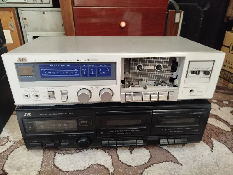 JVC KD- 22 JVC TD -W118 JVC KD- 22 JVC TD -W118