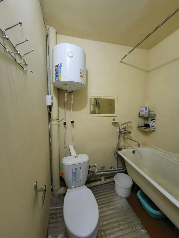 Срочно продается 1 ком ... квартира Шота Руставелли 6