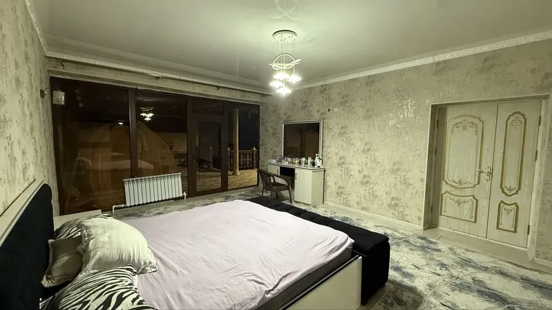 Продается дом,530кв,10 спальных комнат,подвал. — фото 2