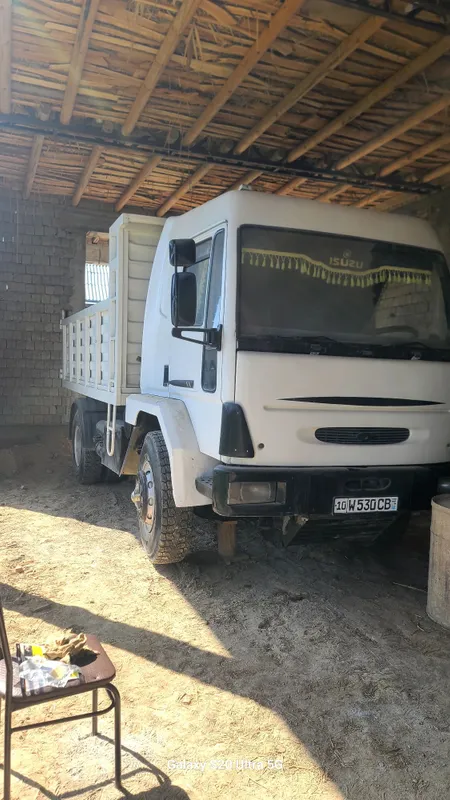 Ford cargo 2001 yil samasval metanda 8000$ bosa qoganini 3-4 oyga