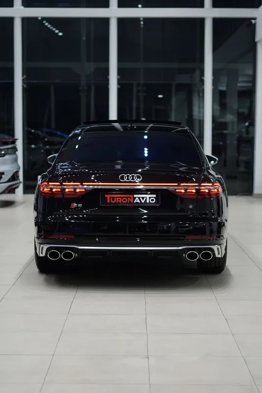 Audi S8 Quattro — фото 2
