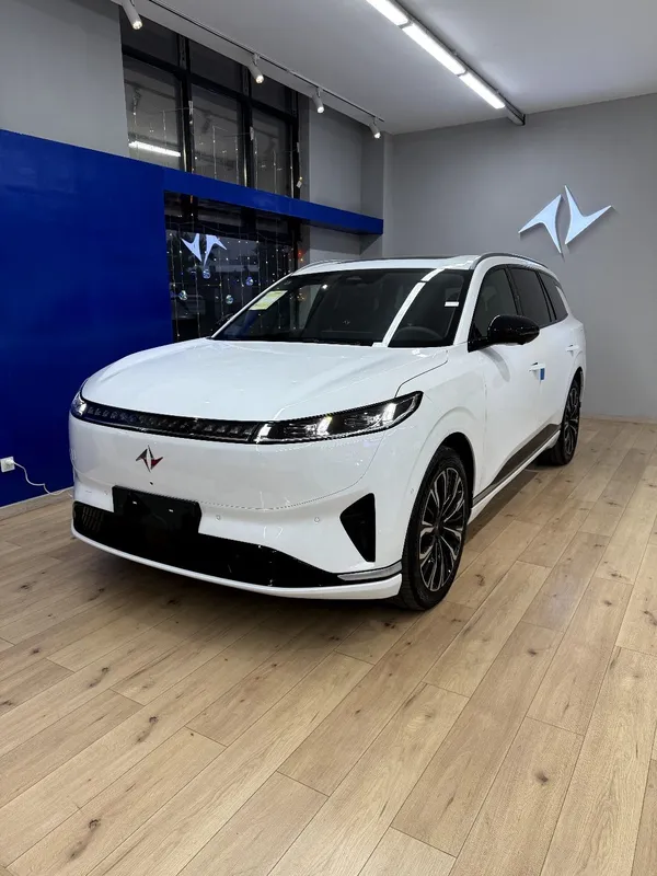 DongFeng 008 Nalichida Bor