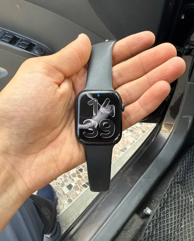 Apple Watch 7, 45 мм 5 Apple Watch 7, 45 мм 5