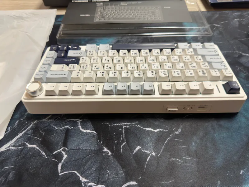 Игровая клавиатура Aula F75 4 Игровая клавиатура Aula F75 4
