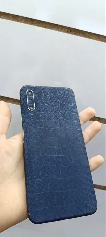 Huawei y9s kamerasi tepadan chiqadi