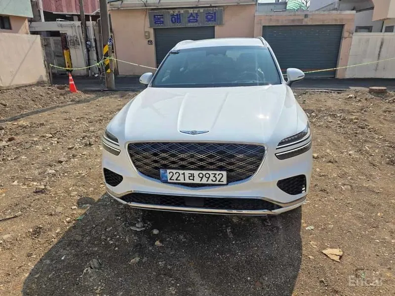 Genesis GV70 2.5T Gasoline 2WD 2 Genesis GV70 2.5T Gasoline 2WD 2