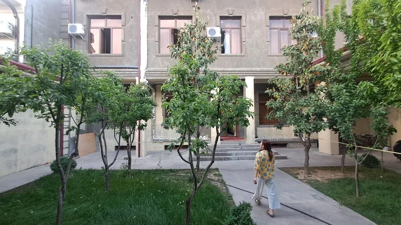 Продаётся готовая гостиница с арендатором — фото 1