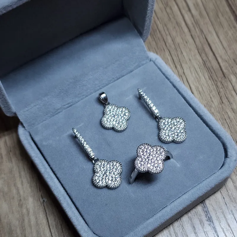 Комплект Van Cleef 3 Комплект Van Cleef 3