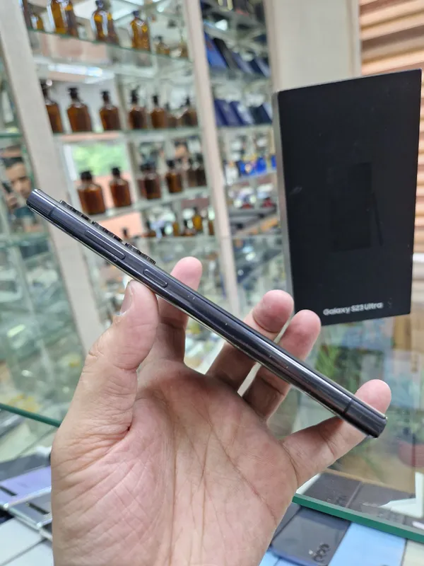 Samsung S23 Ultra 2