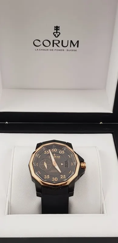 Corum Золотое часы 750 Проба 8