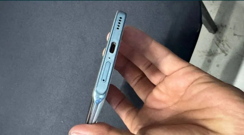 Телефон Honor x9c в идеальном состоянии, срочно продаётся 4 Телефон Honor x9c в идеальном состоянии, срочно продаётся 4