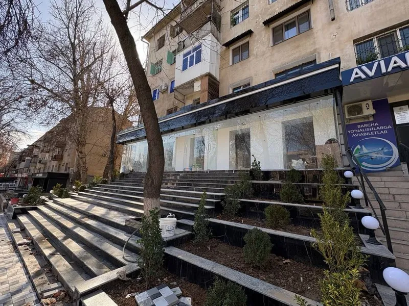 Продается нежилое помещение вдоль дороги 90м2 - стадион Старт — фото 1