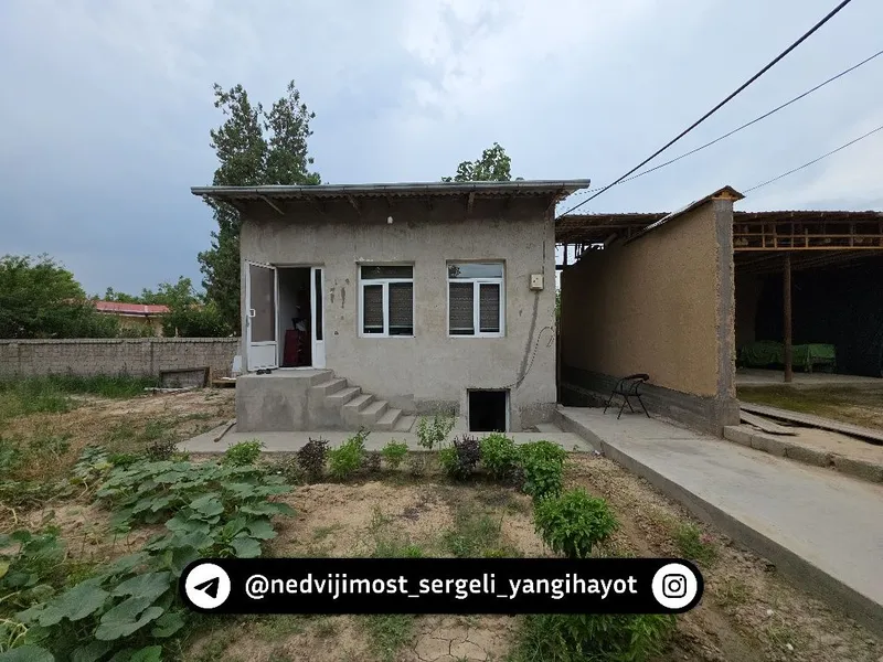 Chortok mahallasi, asosiy yo‘l bo‘yida yer uchastkasi 4 sotix (18 m × 22 m) 1
