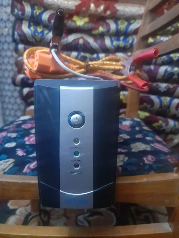 UPS akuylator zaryadchiklar sotiladi 3 UPS akuylator zaryadchiklar sotiladi 3