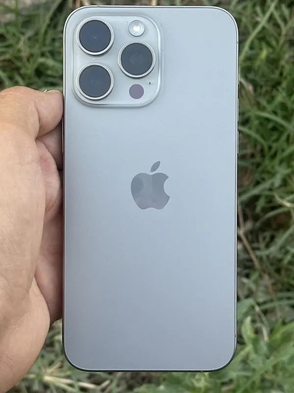 iPhone 15 pro max gatantiya karobka dok 1
