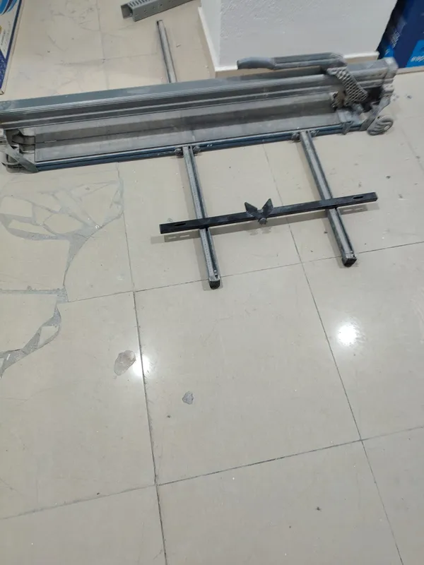 Kafel kesgich o‘lchami 1,20, b/u, narxi 3 500 000 so‘m 2