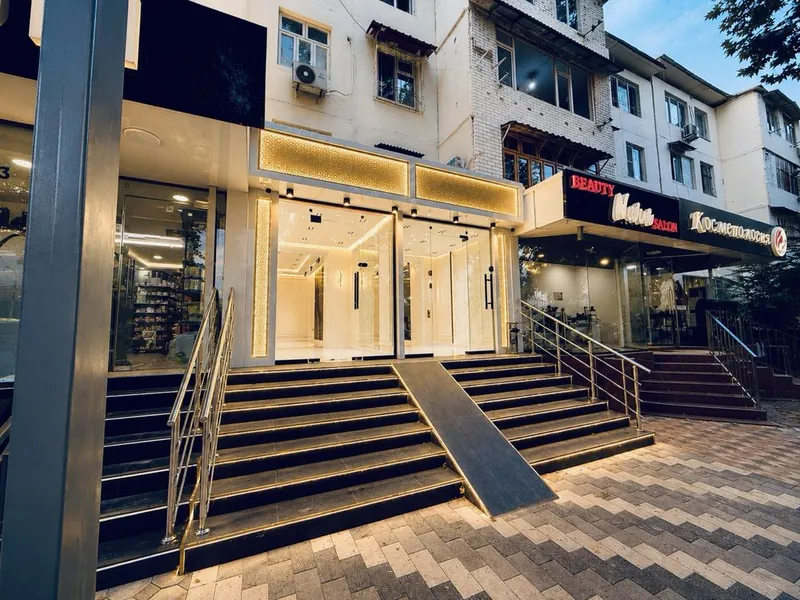 Юнусабад | Мега планет - Продается нежилое помещение вдоль дороги 65м2 — фото 1