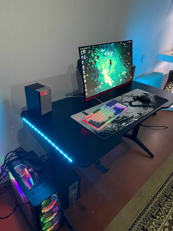 Игровой стол Rgb, карбоновая поверхность, нагрузка до 150 кг — фото 1