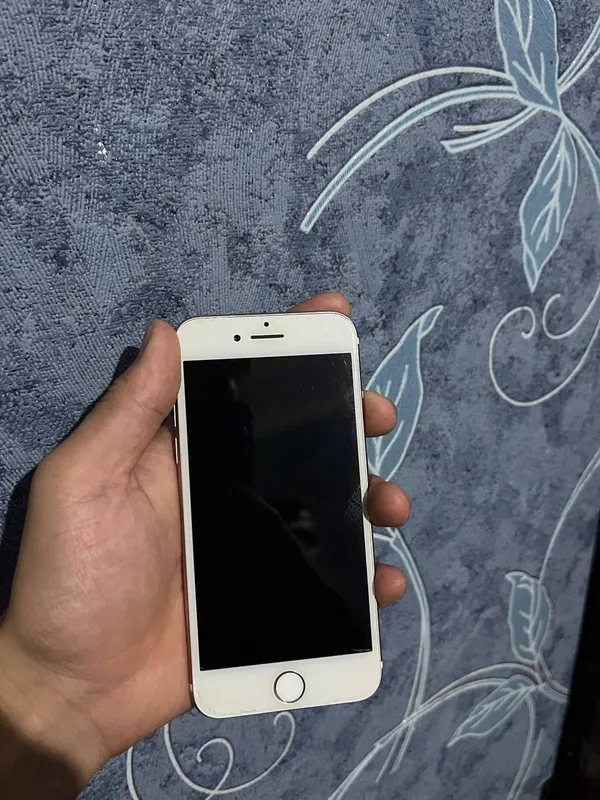 iPhone 7 128 ГБ 2 iPhone 7 128 ГБ 2