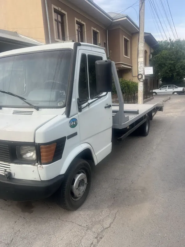 Evakuvator sotiladi mers baklashka tayor yurip turgan m 3 Evakuvator sotiladi mers baklashka tayor yurip turgan m 3