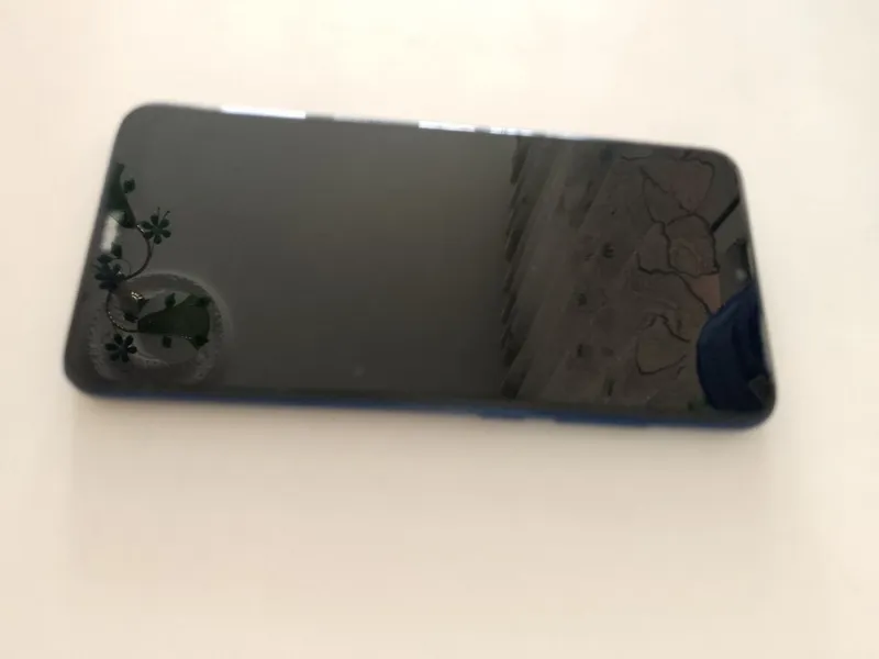 Arzin narxlarda bolagan ajoyib smartfon — фото 5