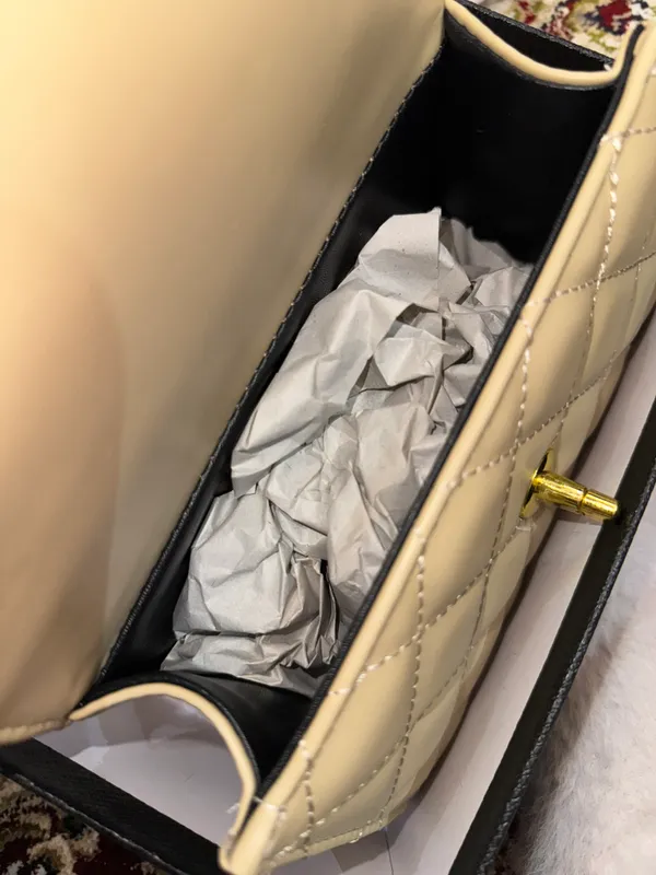 CHANEL sumka 2 CHANEL sumka 2