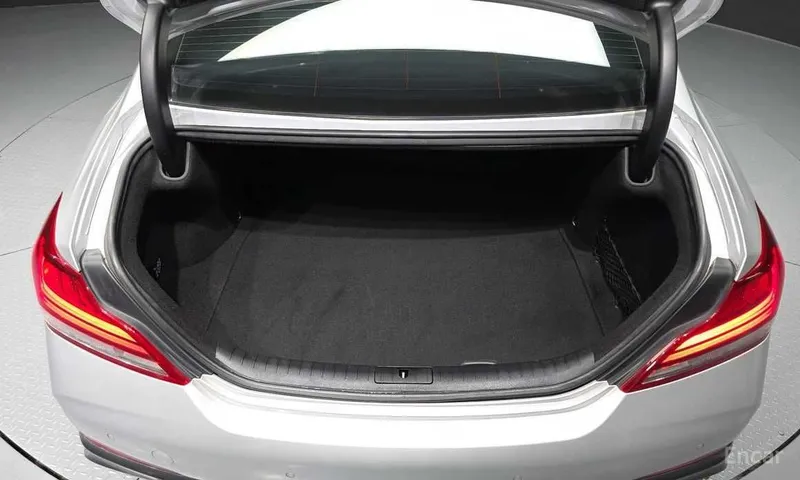 Genesis G70 2.0T 9 Genesis G70 2.0T 9
