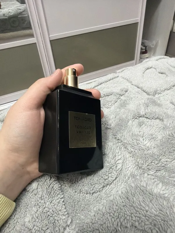 Продам духи Tomford tobacco vanille 6 Продам духи Tomford tobacco vanille 6
