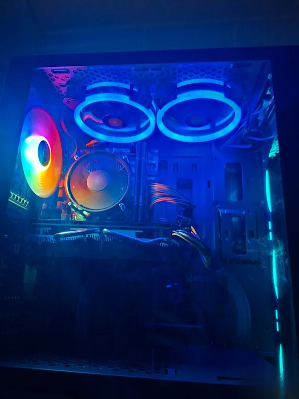 Core i5 10400F + видеокарта 8 ГБ 3 Core i5 10400F + видеокарта 8 ГБ 3