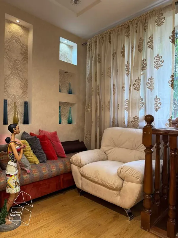 (Добрый) Госпиталка, 115 м², 3/1/4, Аутентичная квартира — фото 1