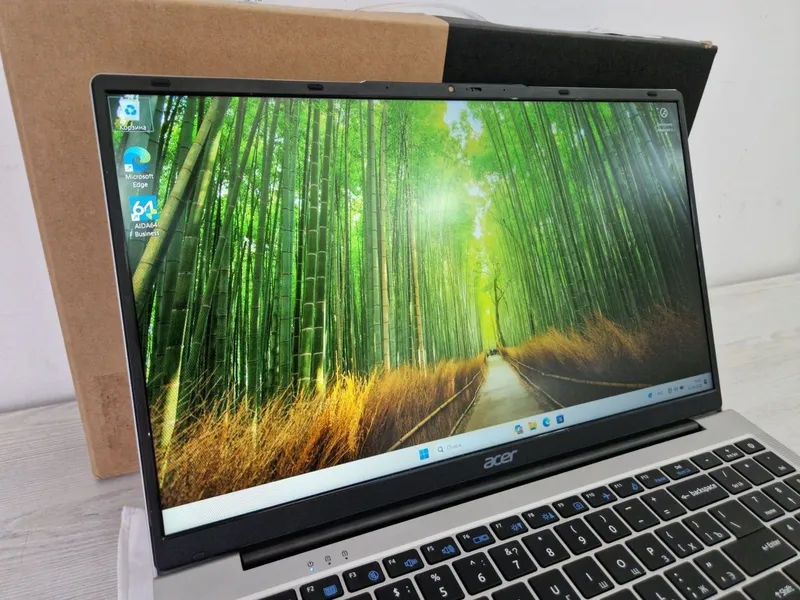 Acer Aspire 3 в новом состоянии 2 Acer Aspire 3 в новом состоянии 2